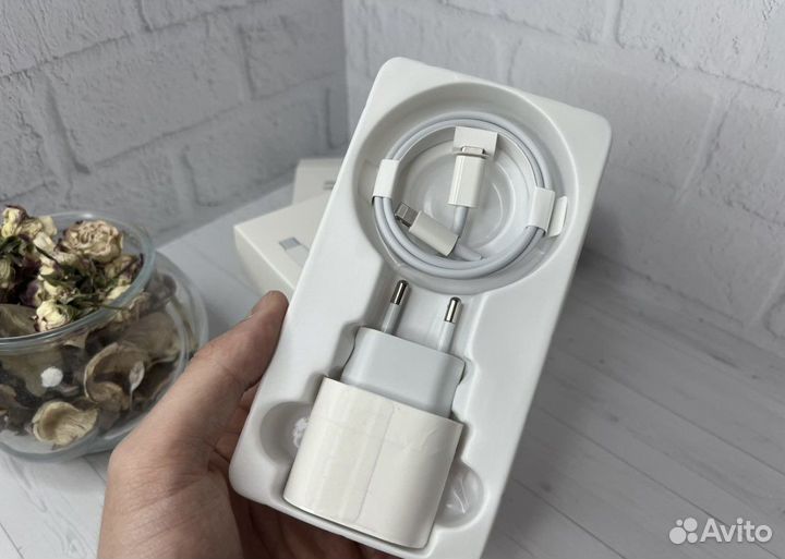 Быстрая зарядка iPhone 20w