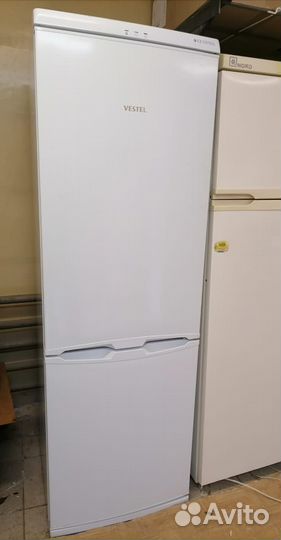 Холодильник Vestel