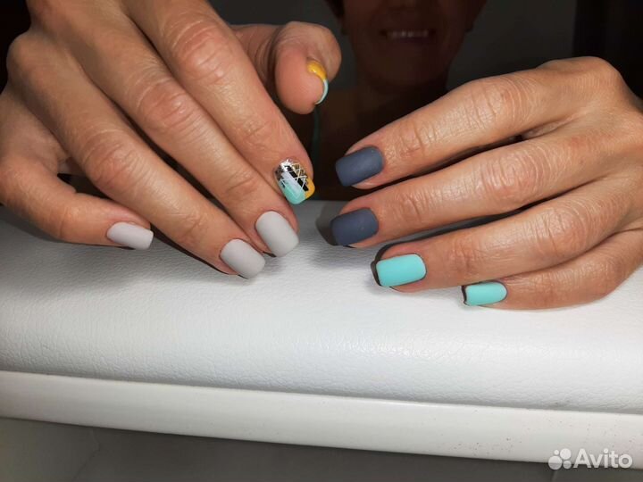 Мастер маникюра и педикюра