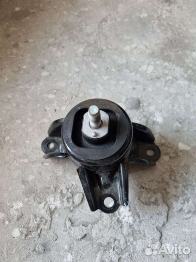 Гидравлическая опора двигателя