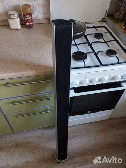 Колонка от домашнего кинотеатра samsung