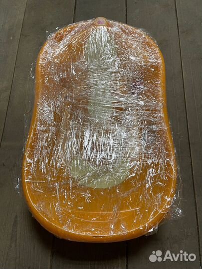 Ванночка для купания ребенка с подставкой Ok Baby