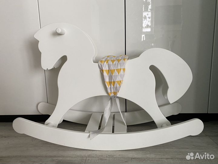 Лошадка качалка деревянная