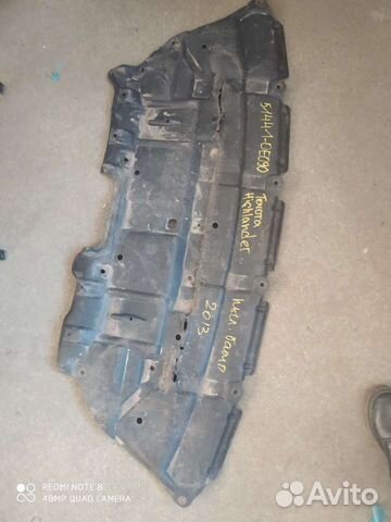 Toyota Highlander пыльник бампера и кузовной ремон