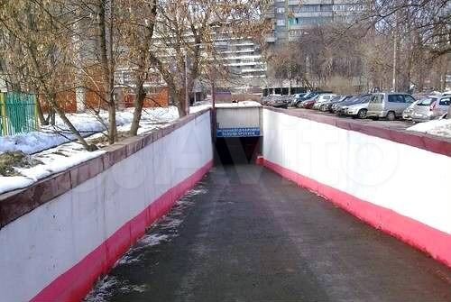 Машиноместо, 18 м²