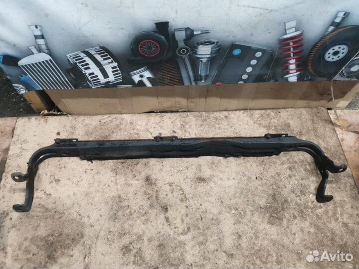 Планка радиатора Ford Focus 2 хетчбек 3 двери 2.0