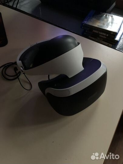 Sony PS4 pro 1tb + шлем psVR