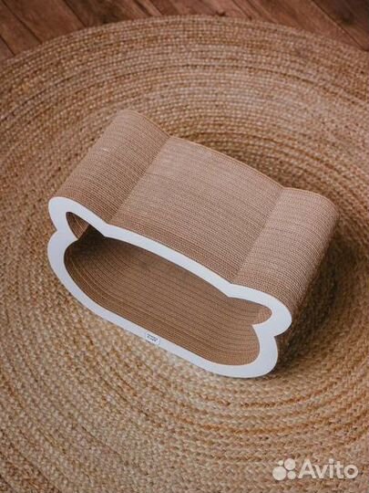 Когтеточка домик для кошки, лежанка новая