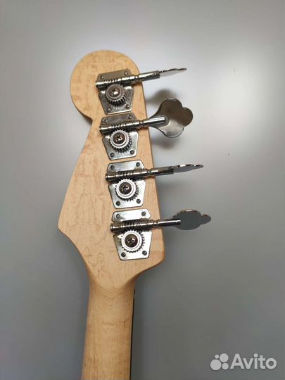 Басс гитара 4 струны