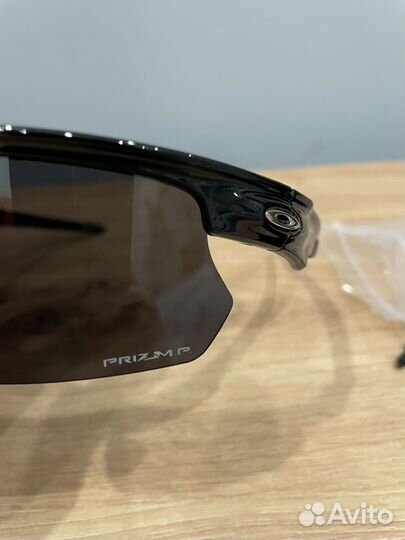 Очки солнцезащитные Oakley