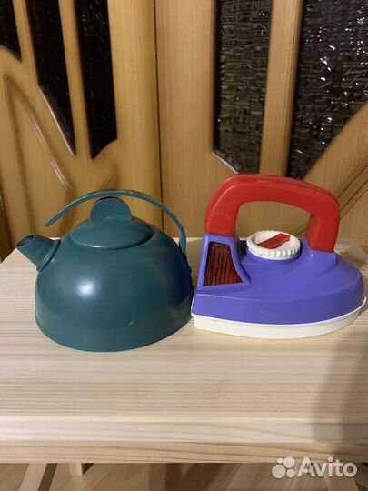 Игрушки СССР чайник и утюг