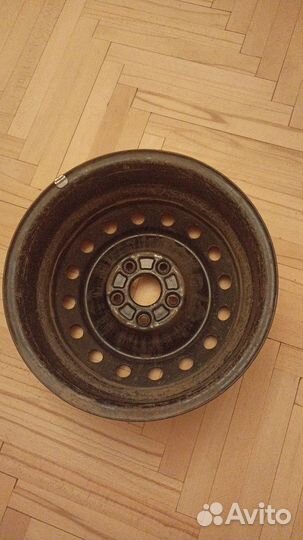 Диск штампованный Toyota R16