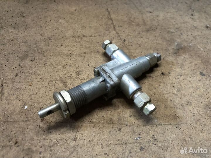 Кран стеклоочистителя кр-30 ЗИЛ