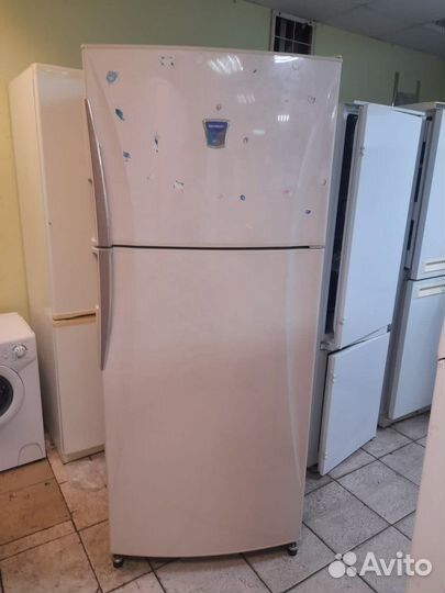 Холодильник широкий Шарп 1.8 м