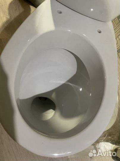 Унитаз новый