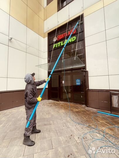 Мойка окон комерческих зданий