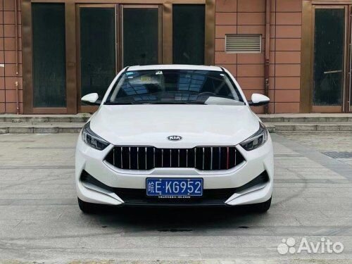 Kia K3 1.5 CVT, 2021, 32 000 км