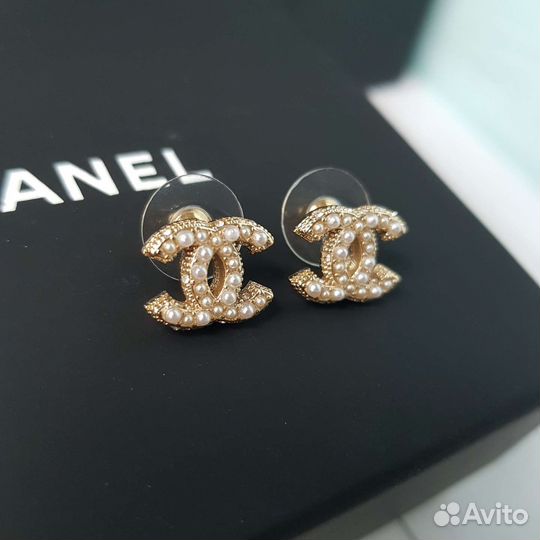 Серьги - пуссеты Chanel