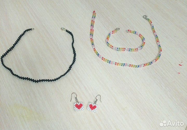 Украшения из бисера