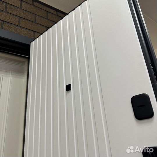 Двери входные