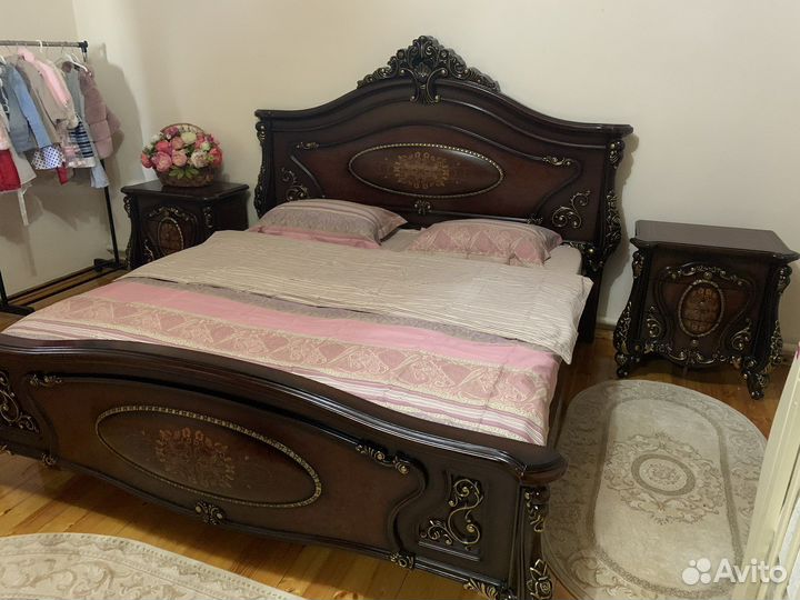 Спальный гарнитур, Китай