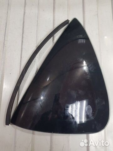 Стекло кузовное глухое правое Ssangyong Rexton GAB