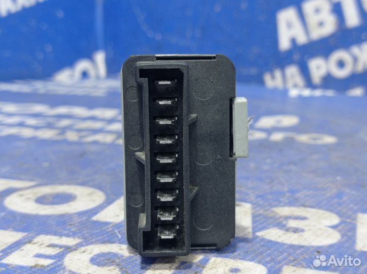 Блок управления центральным замком Peugeot 406