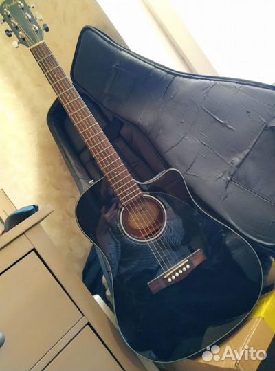 Электроакустическая гитара Fender CD-60CE