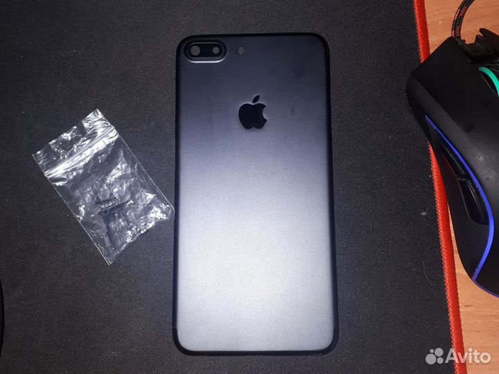 Задняя крышка iPhone 7 plus