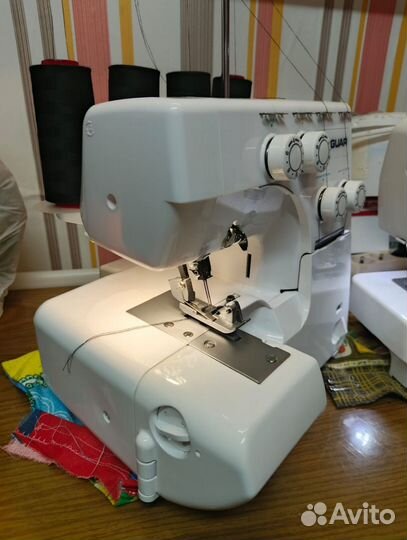 Швейная машина оверлок бу