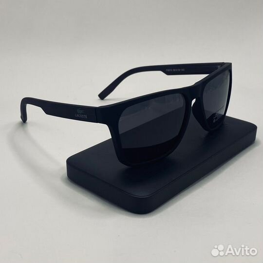 Солнцезащитные очки мужские lacoste