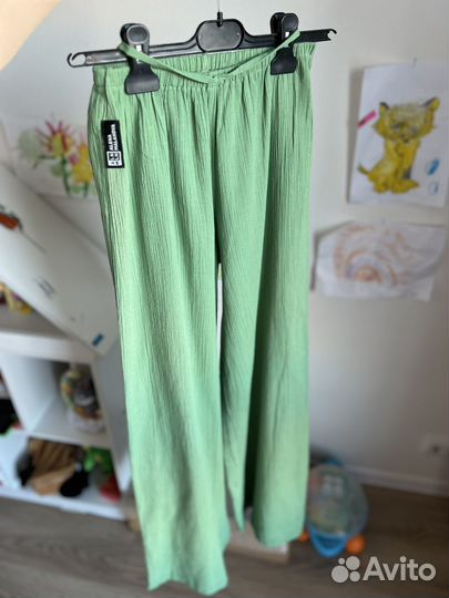 Летние брюки и шорты разные