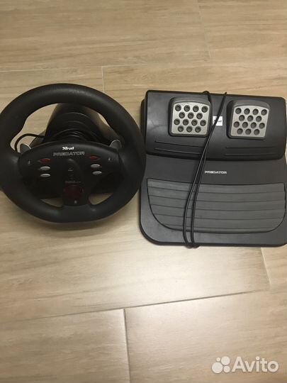 Руль Trust predator