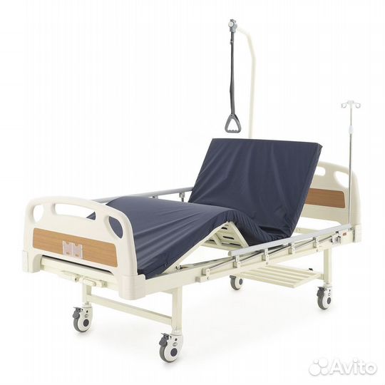 Медицинская кровать для инвалидов или лежачих