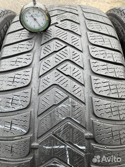 Pirelli Winter Sottozero 3 245/45 R19