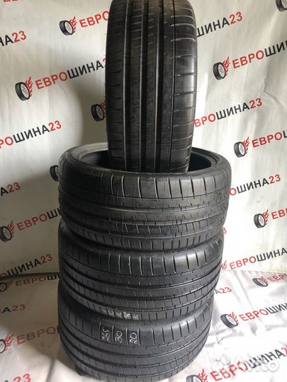 Michelin Pilot Super Sport 235/35 R20 и 265/30 R20 94Y