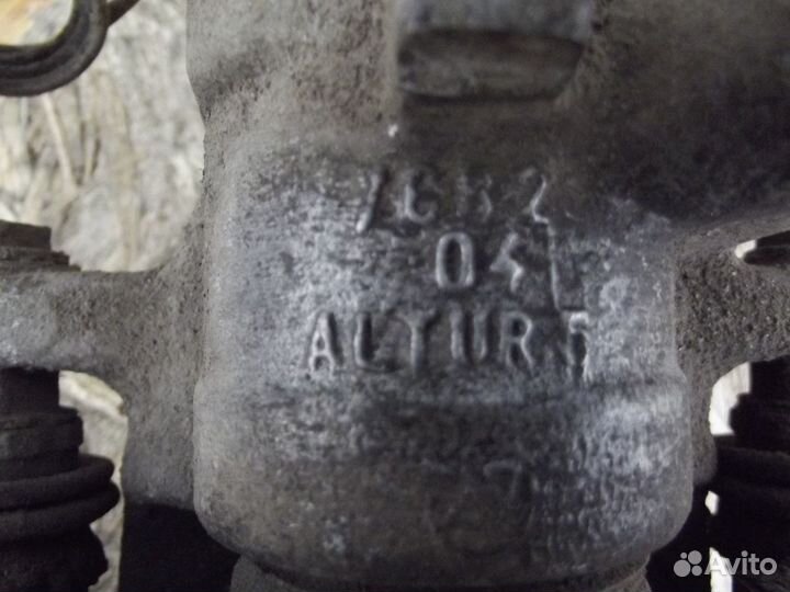 Супорт задний левый Peugeot 407