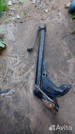 Домкрат бмв е34