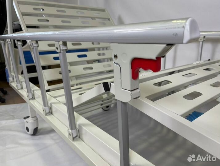 Медицинская функциональная кровать