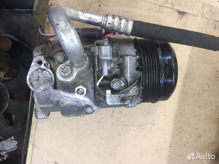 Компрессор кондиционера Mercedes-Benz E-Class W212