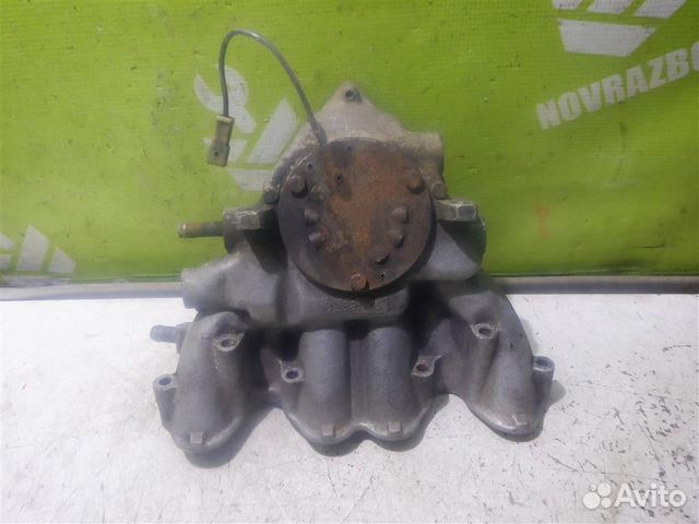 Коллектор впускной Фольксваген Пассат Б3