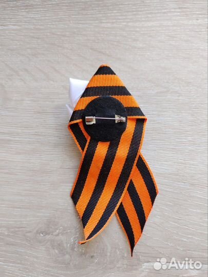 Брошки из георгиевской ленты