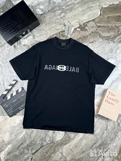 Футболка balenciaga