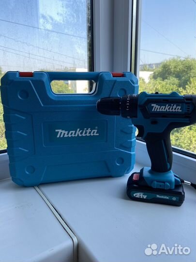 Шуруповерт Makita