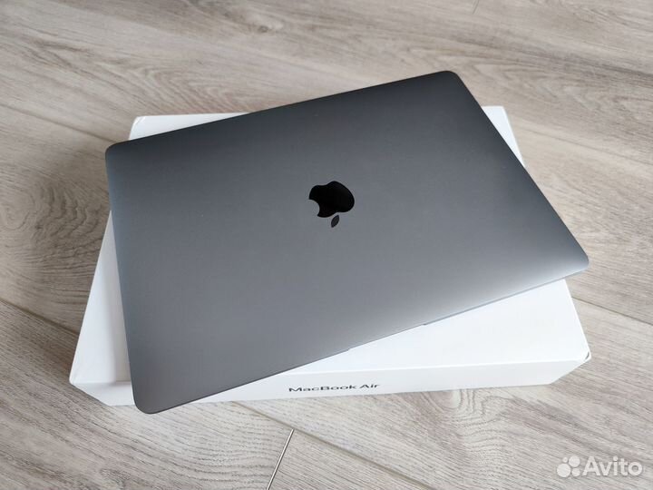 Apple MacBook Air 13 2020 M1 8GB 256GB