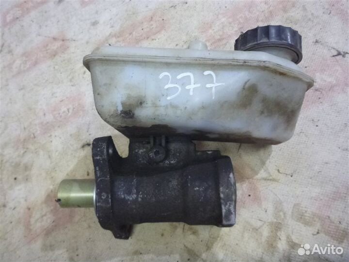 Главный тормозной цилиндр Renault Laguna X74