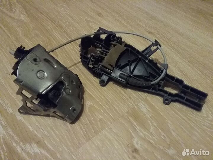 Стекло передней правой двери на бмв 3 серии