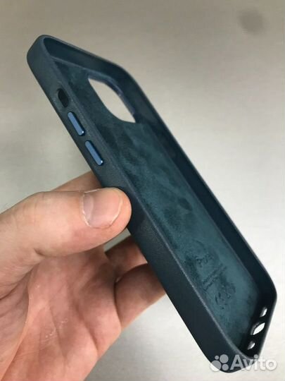 Кожаный чехол iPhone 14