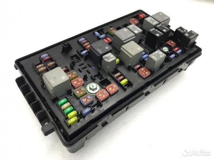 Блок предохранителей Chevrolet Cruze 1 седан 1.6