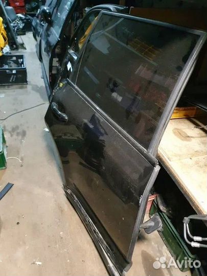 Дверь задняя правая Порше Кайен 955
